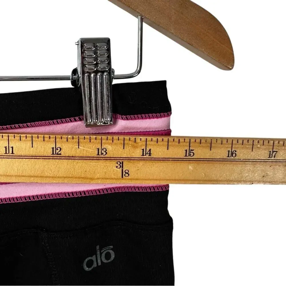 ALO Yoga Sweatpant Shorts Black Pink Stripe Women’s Lounge Core Gym Size Med